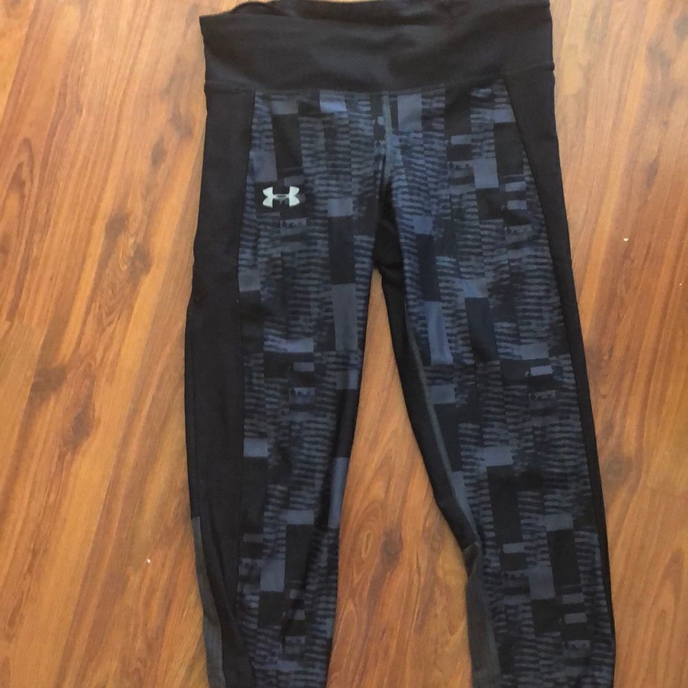 Under Armour Capri compression fitness pants/tights. M